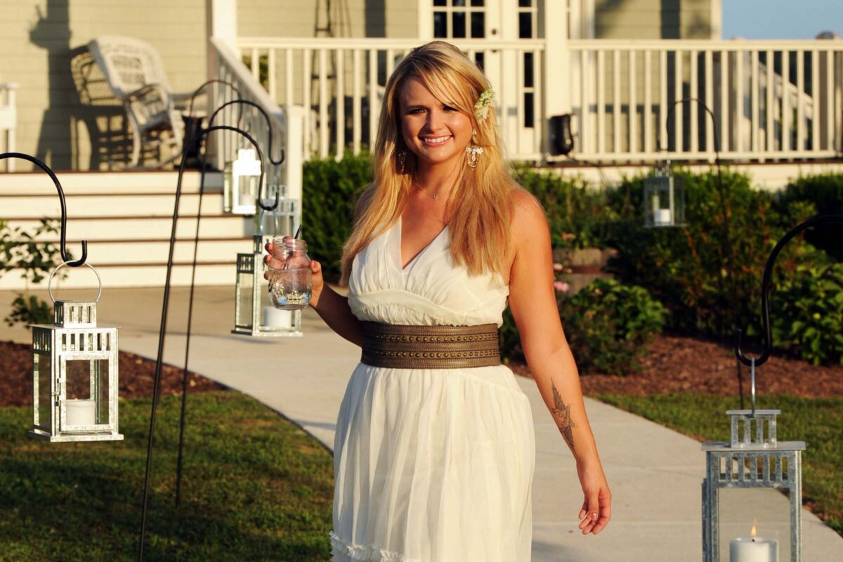 Country singer Miranda Lambert pictured at Front Porch Farms during her and Blake Shelton's engagement party on June 23, 2010, in Charlotte, Tenn. (Rick Diamond/Getty Images)
