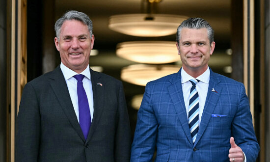 Australia, US to Speed Up Defence Cooperation, Permanent US Submarine Force on Track