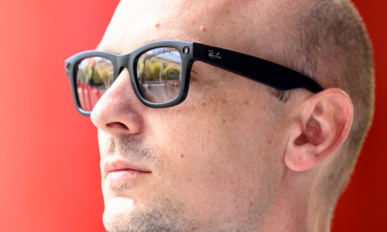 Smart Glasses Could Become a Powerful Tool for Extremists, Researcher Warns