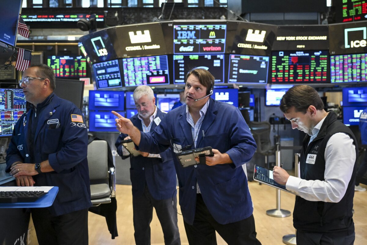Traders work on the floor of the New York Stock Exchange during morning trading in New York City on Aug. 24, 2026. (Angela Weiss/AFP via Getty Images)