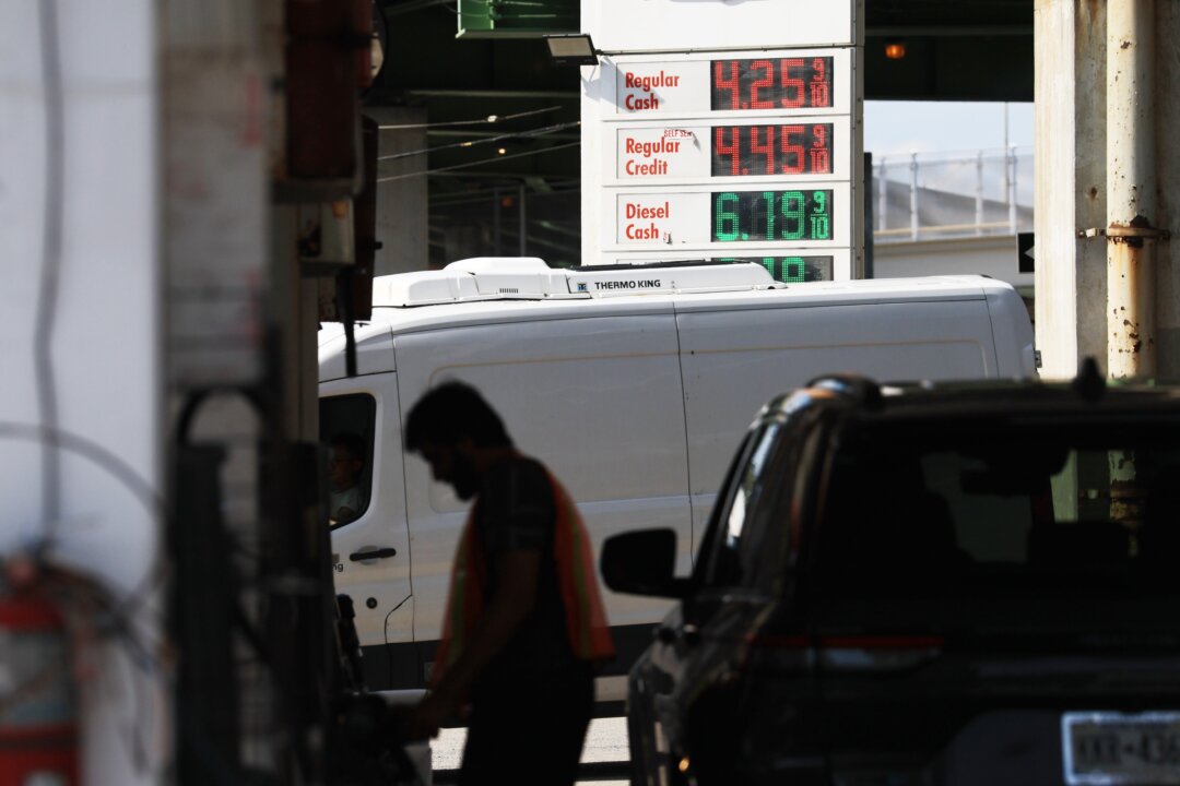 Labor Day Gas Prices Head for Record High