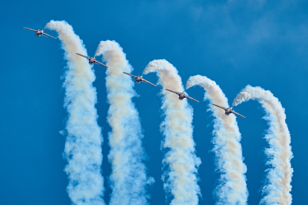 Last Snowbirds Shows in Toronto Until 2030S Whoosh Over Lake Ontario