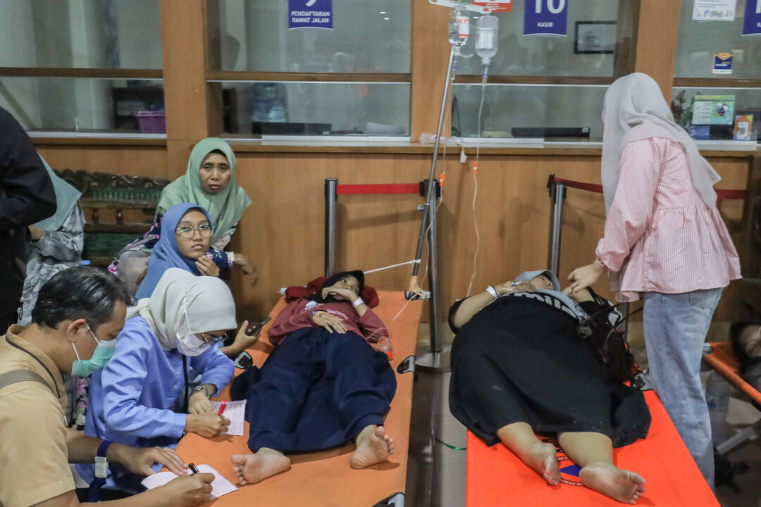 Nearly 2,000 Fall Ill in Suspected Food Poisoning Linked to Indonesia’s Free School Meals Program