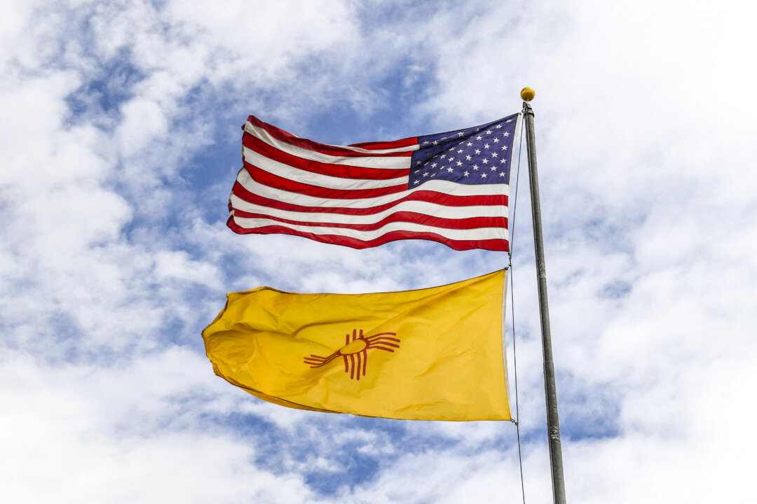 Cover image for Trump Floats Support for Renaming New Mexico ‘New America’