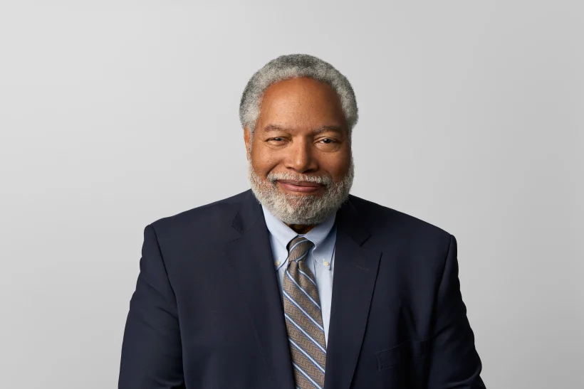 Smithsonian Secretary Announces Retirement
