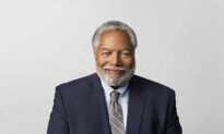Smithsonian Secretary Announces Retirement