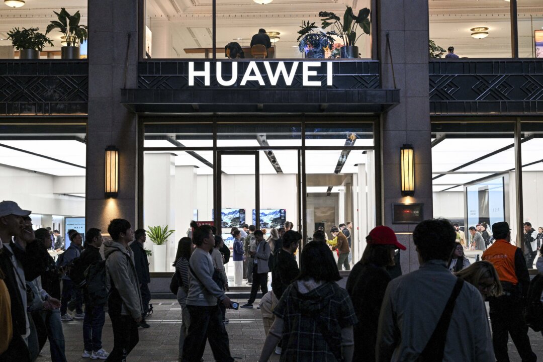 Huawei Goes on Trial Over Alleged Scheme to Steal US Technology