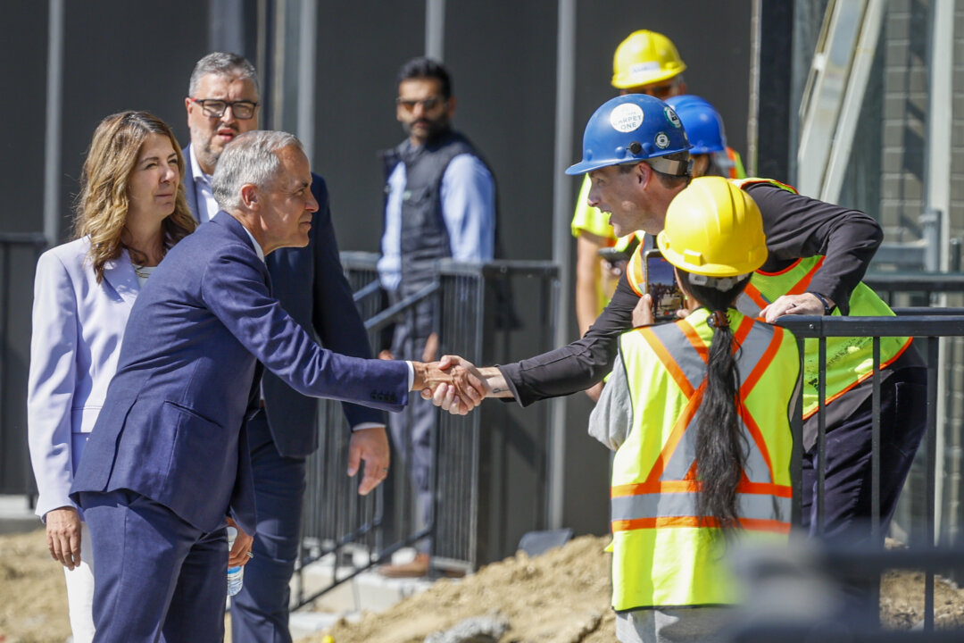 Ottawa, Alberta Pledge to Build 1,460 Affordable Houses