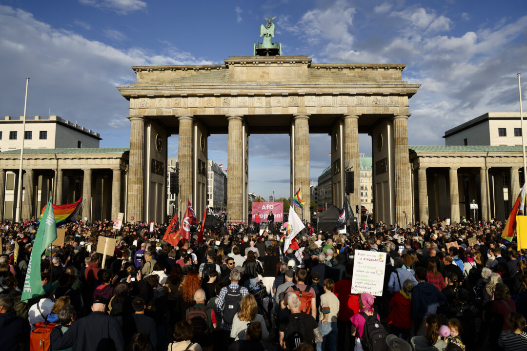 AfD Leads German Polls as Merz’s Christian Democratic Union Wavers