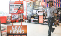 US Weekly Unemployment Claims Dip as Layoffs Stay Low
