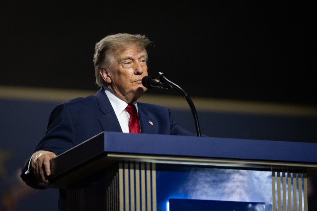 Trump Says Russia ‘Lost Control’ Over Oil Industry Amid Ukraine Strikes