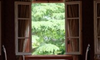 Applying Common Sense: H.H. Munro’s Short Story ‘The Open Window’