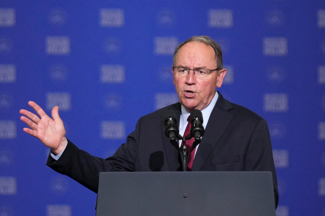 Rep. Tom Tiffany Swims to Safety After Emergency Plane Landing in Wisconsin