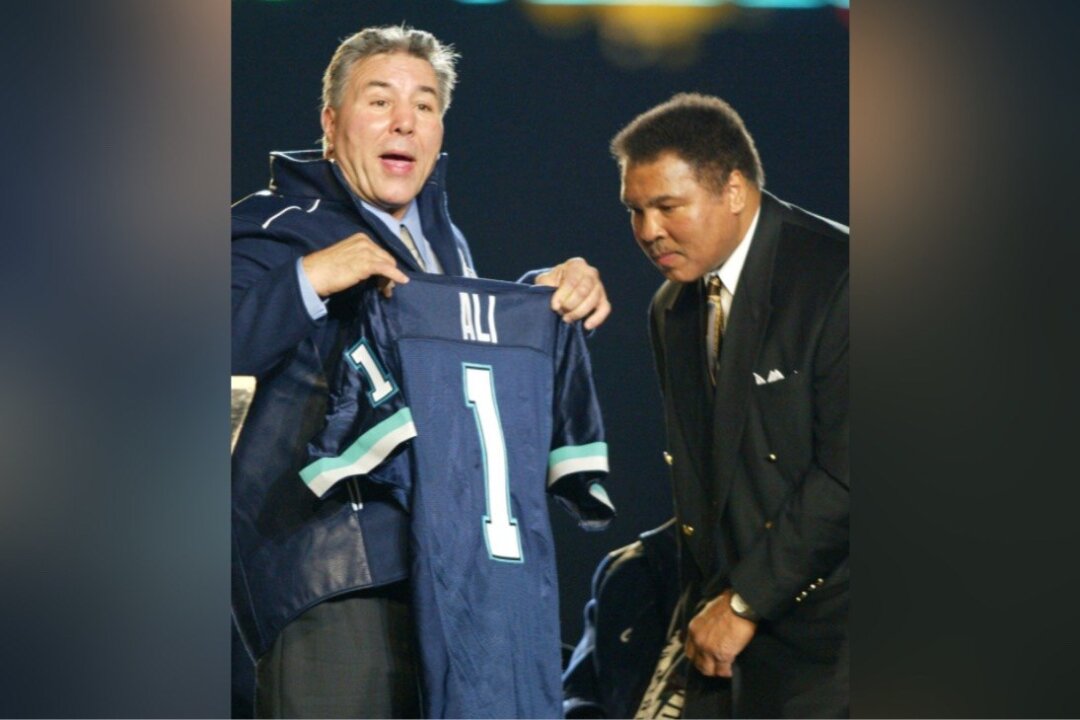 'Capital-T Tough Guy.' Boxing Legend George Chuvalo Remembered for His Resilience
