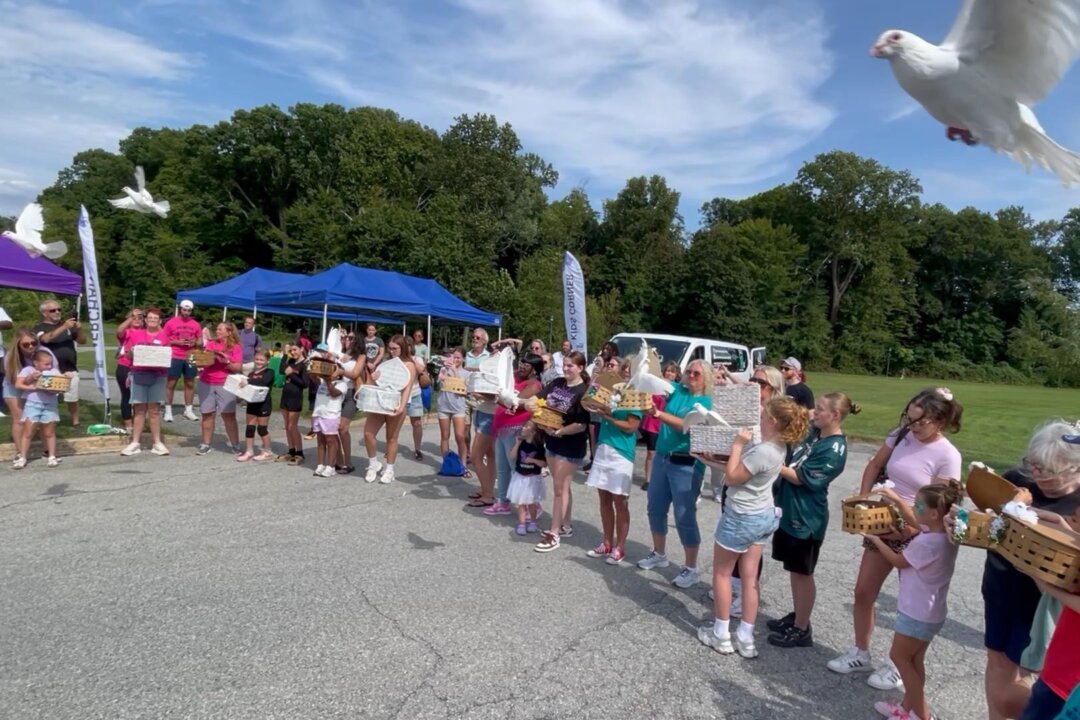 Finding Hope, Healing, and Inner Peace: Family Members, Supporters Meet for Overdose Awareness Day