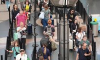 Government Can Search Phones at Border Without Warrants: Appeals Court