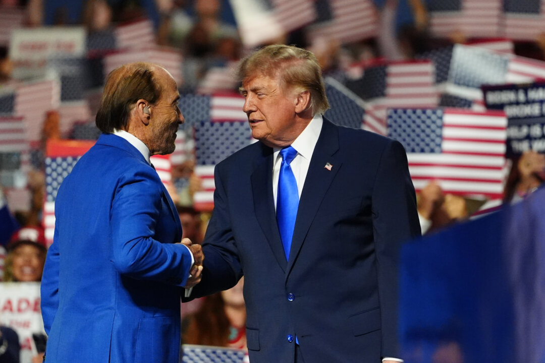 Wife of ‘God Bless the USA’ Singer Lee Greenwood Nominated as US Ambassador to Barbados