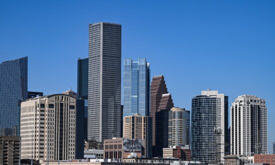 Gen Z, Millennials Leave New York for Texas and Other Growing Metros, Report Says