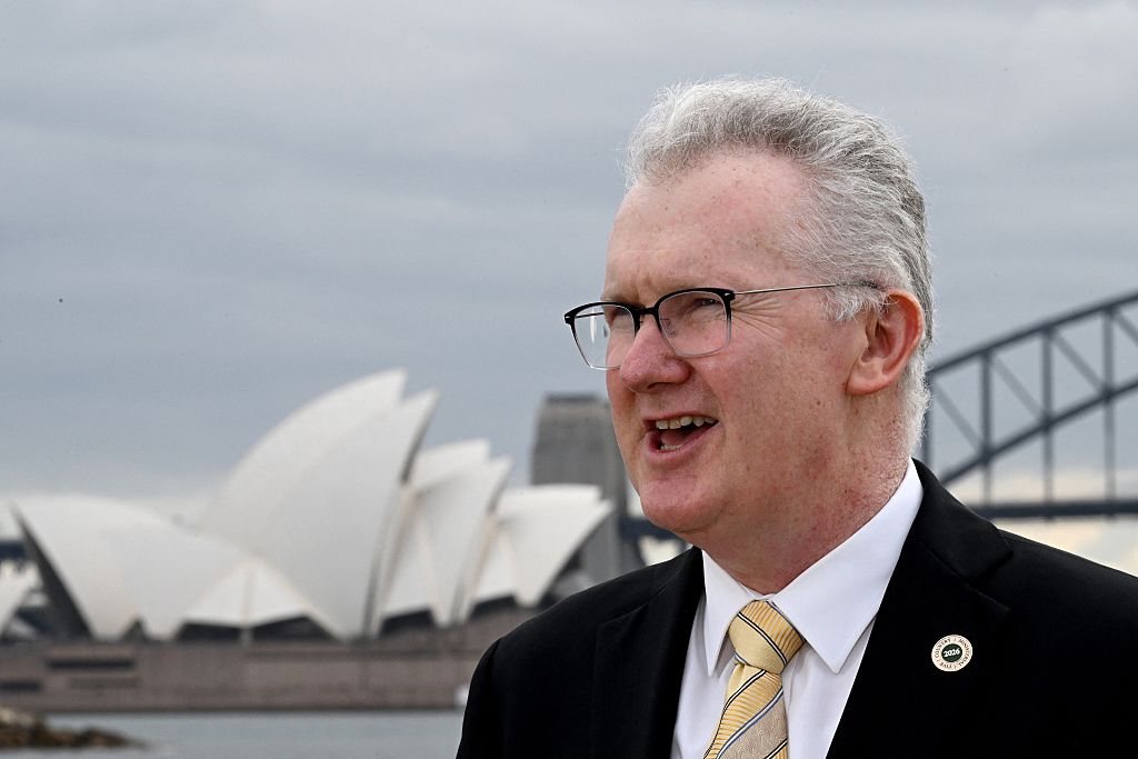 Australia to Ban Foreign Students From Bringing Family Members Amid Migration Overhaul