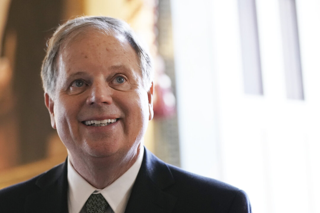 Doug Jones Wants Alabama to Elect Its Governor and Lieutenant Governor as a Package Deal