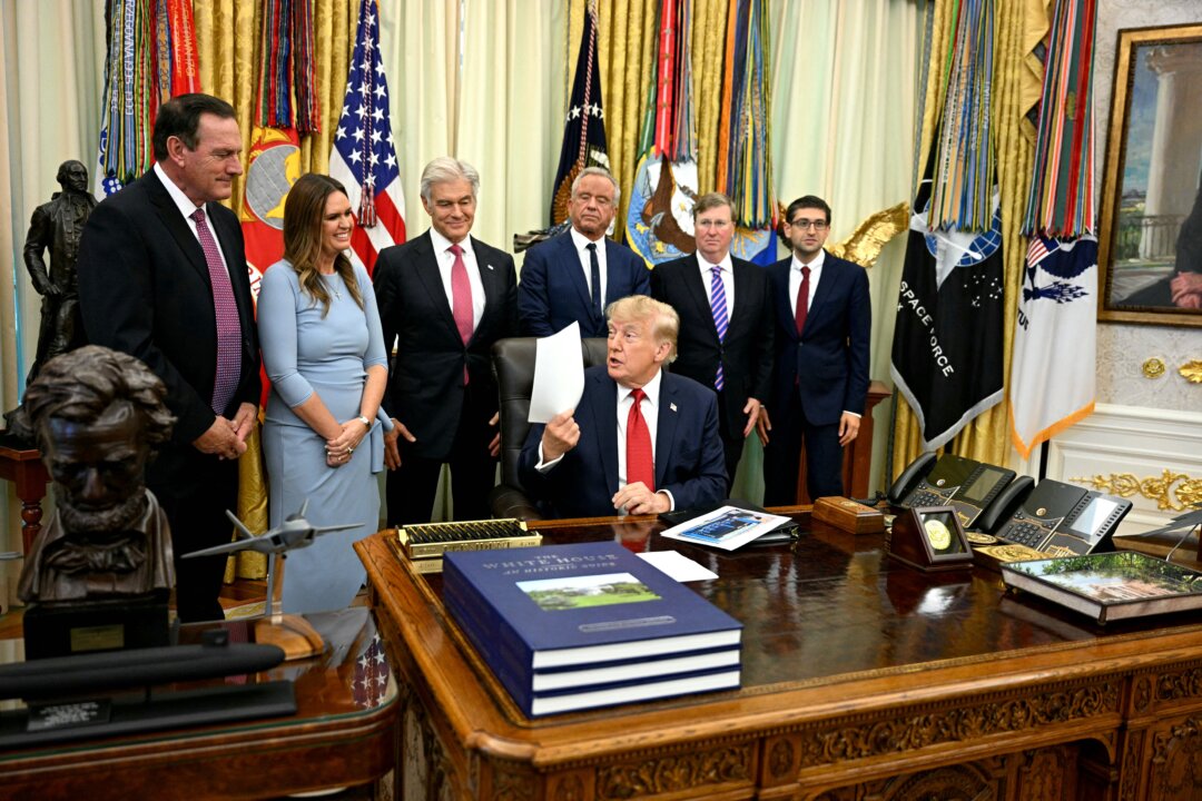 Trump Says His Administration Will Recommend Certain Child Vaccines Be Split Into 5 Doses