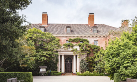 Filoli: Classic Georgian With a Sprinkling of California Style