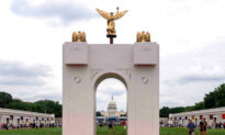 Trump Says Planned Triumphal Arch Will Double as Military Complex