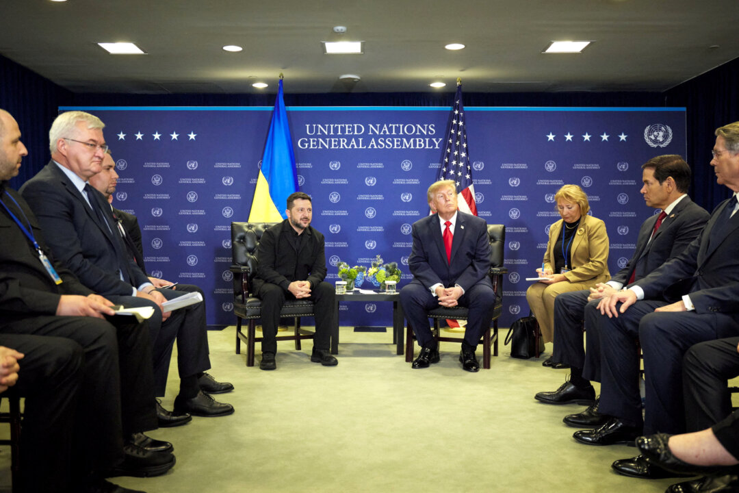 Cover image for Trump, Zelenskyy Push for Russia-Ukraine War to End Before Winter