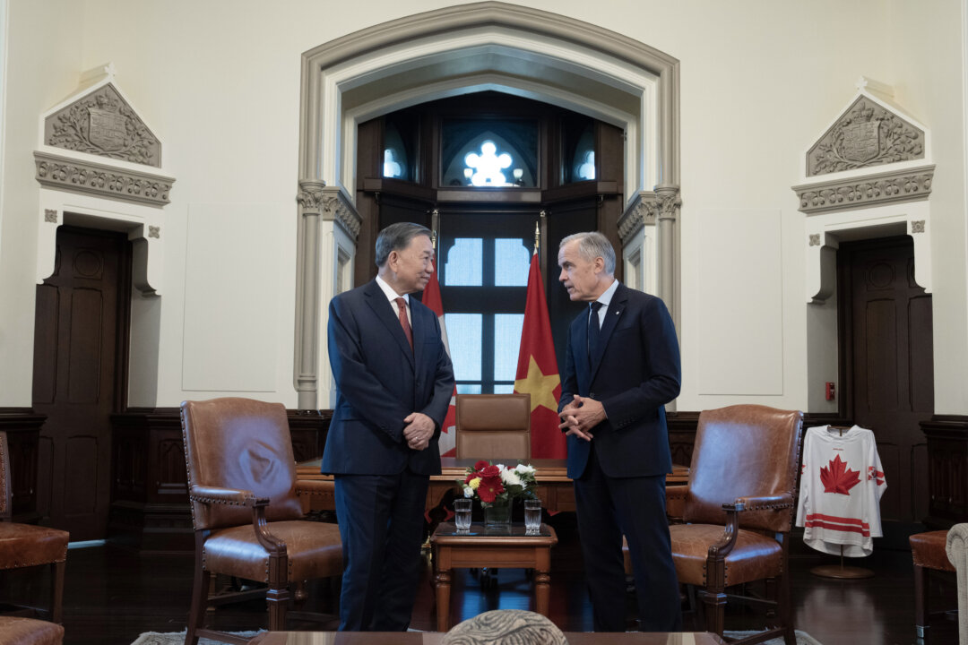 Cover image for Vietnam's Highest Official Visits Ottawa to Discuss Trade, Diplomatic Ties