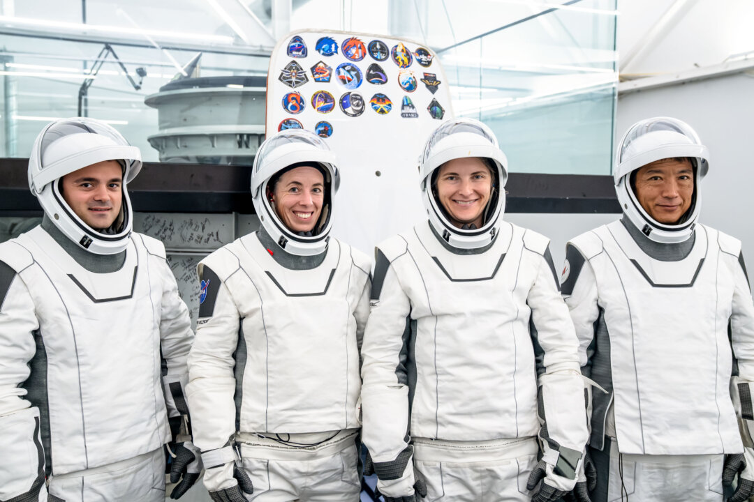 NASA Announces SpaceX Crew-14 Mission to International Space Station