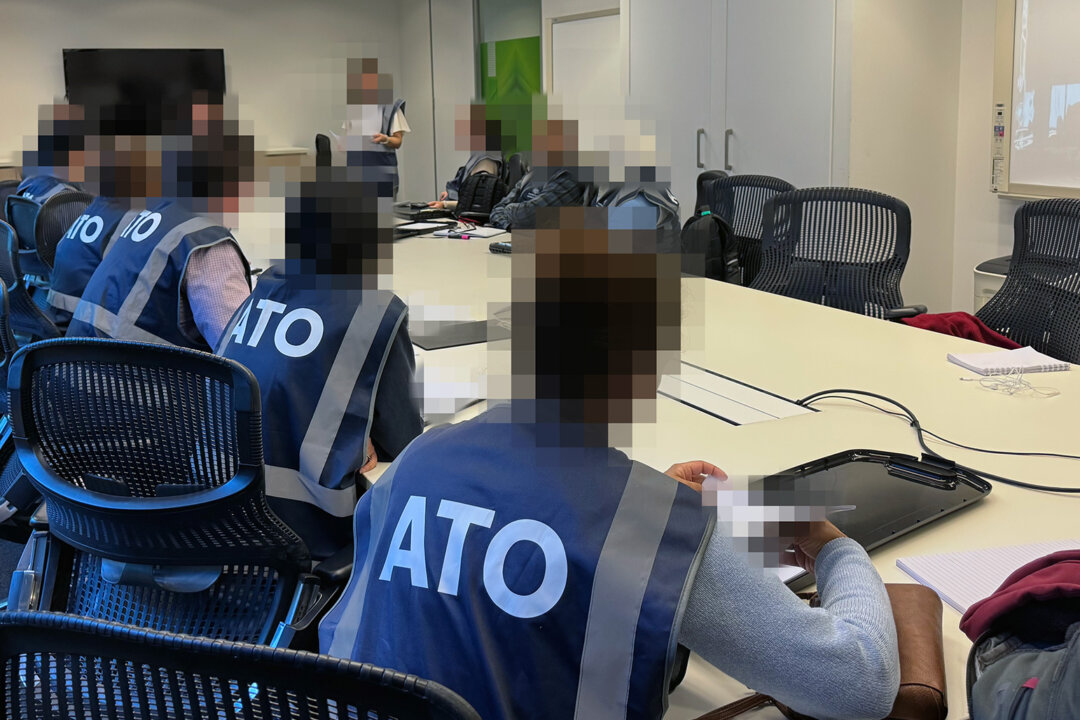 Cover image for 2,500 Tip-Offs: Tax Office Swarms Melbourne Restaurants Amid Evasion Blitz