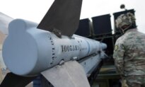 Pentagon Awards Raytheon $20.7 Billion Deal for Air-to-Air Missiles
