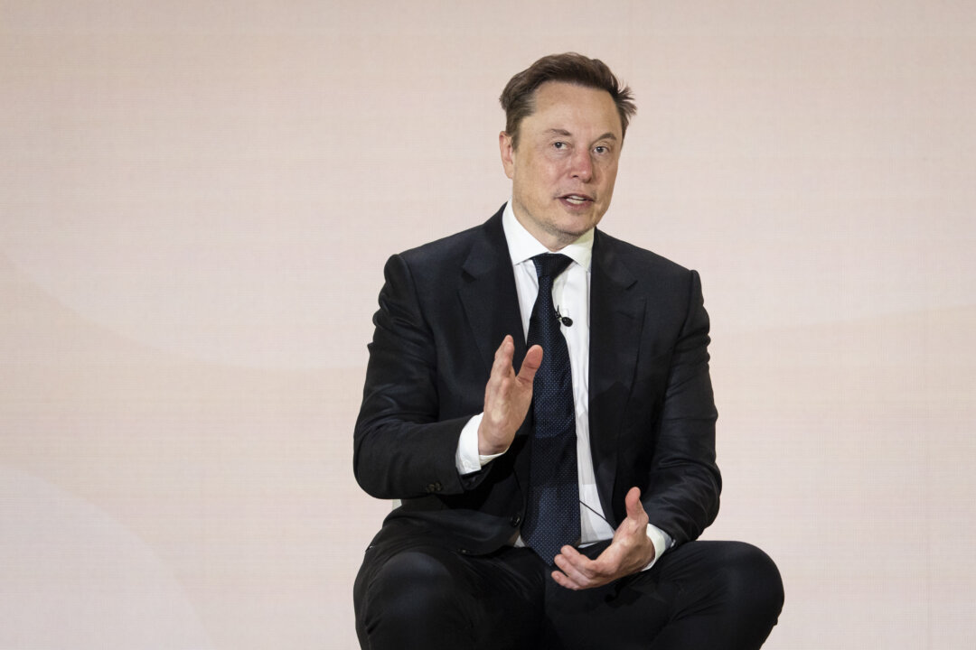 Elon Musk Pledges to Give ‘Every Kid in America’ 1 SpaceX Share