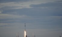 NASA, SpaceX Launch Astronauts to International Space Station