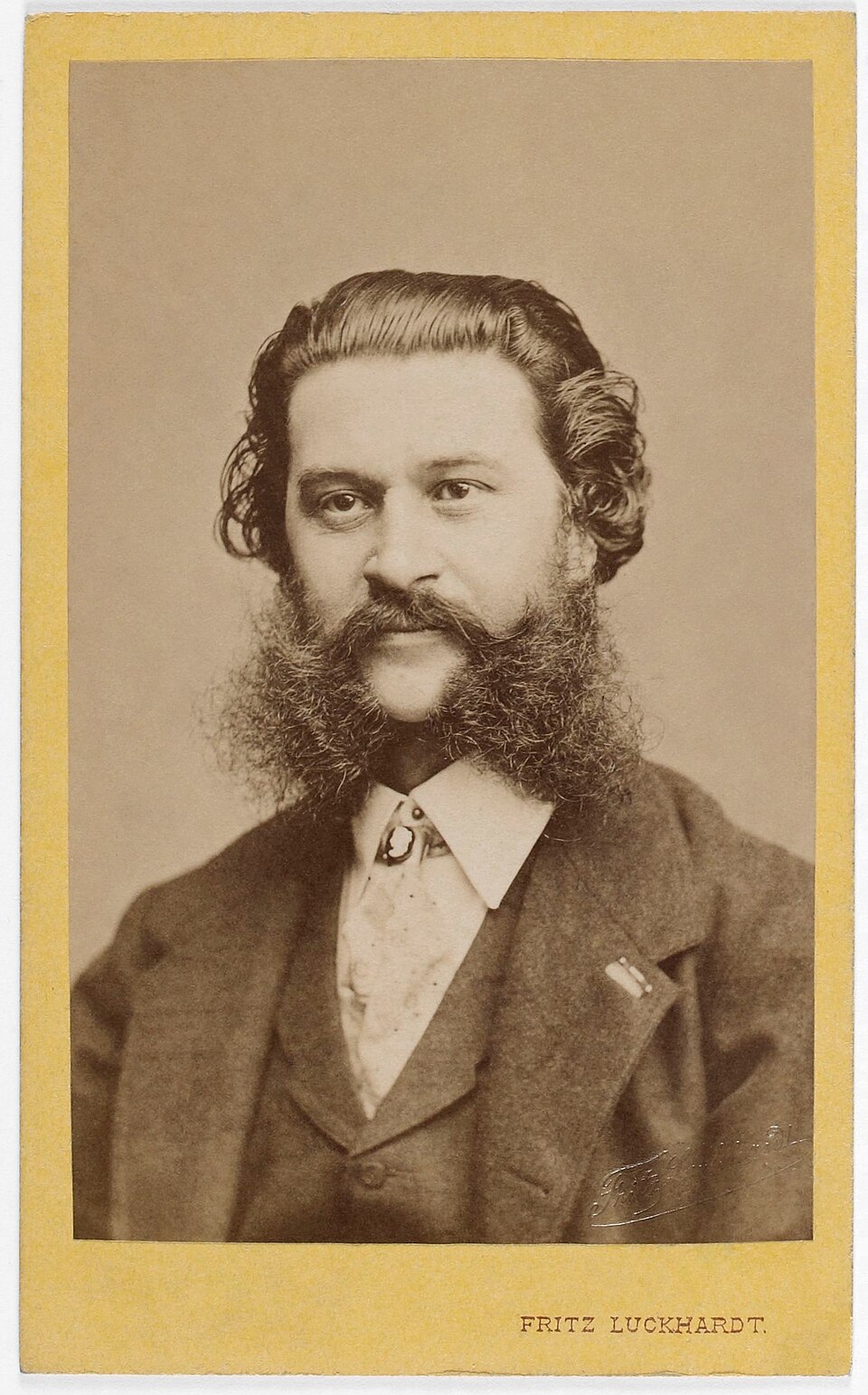 Strauss