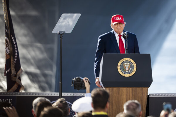 Trump Says Sending $5,000 Payments Will ‘Work Out Very Easily’