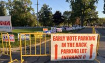 Ohio Voters Head to the Polls as Early Voting Begins in Toss-Up Races