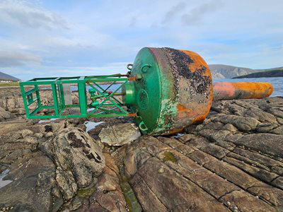 Canadian Buoy Drifts Across Atlantic, Washes up on Shore of Irish Island
