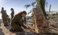 Day in Photos: Honoring Israeli Victims, Housing Crisis Vigil in Spain, and Pacific Climate Call