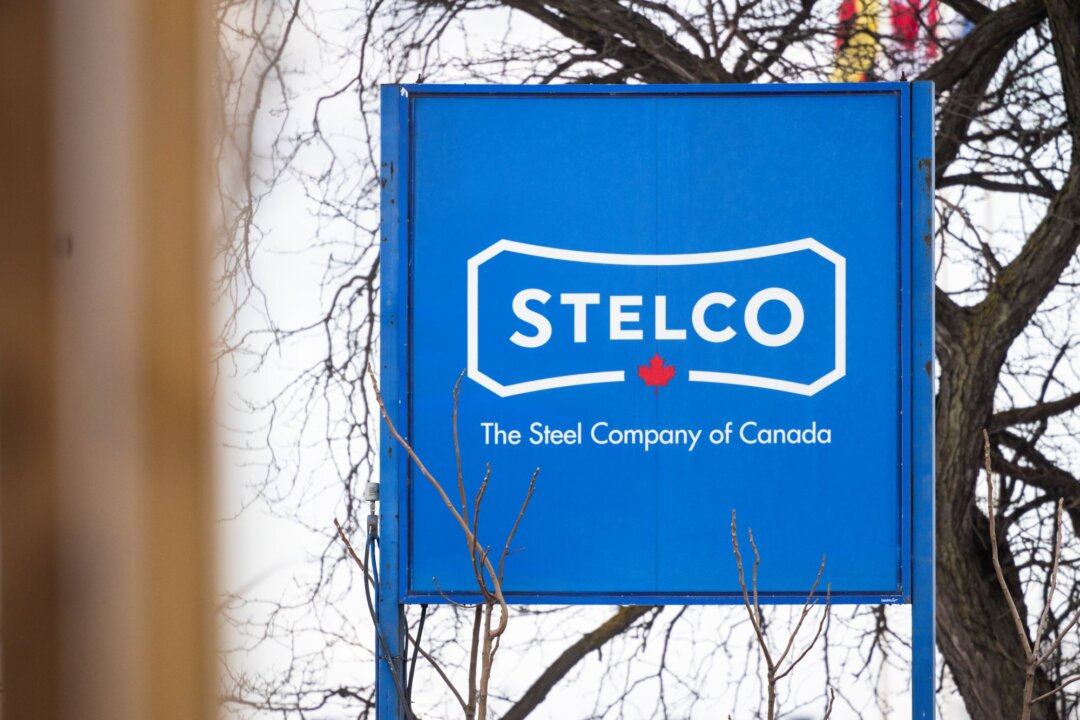 Stelco Workers Begin Receiving Layoff Notices As Job Cuts Begin Oct. 11