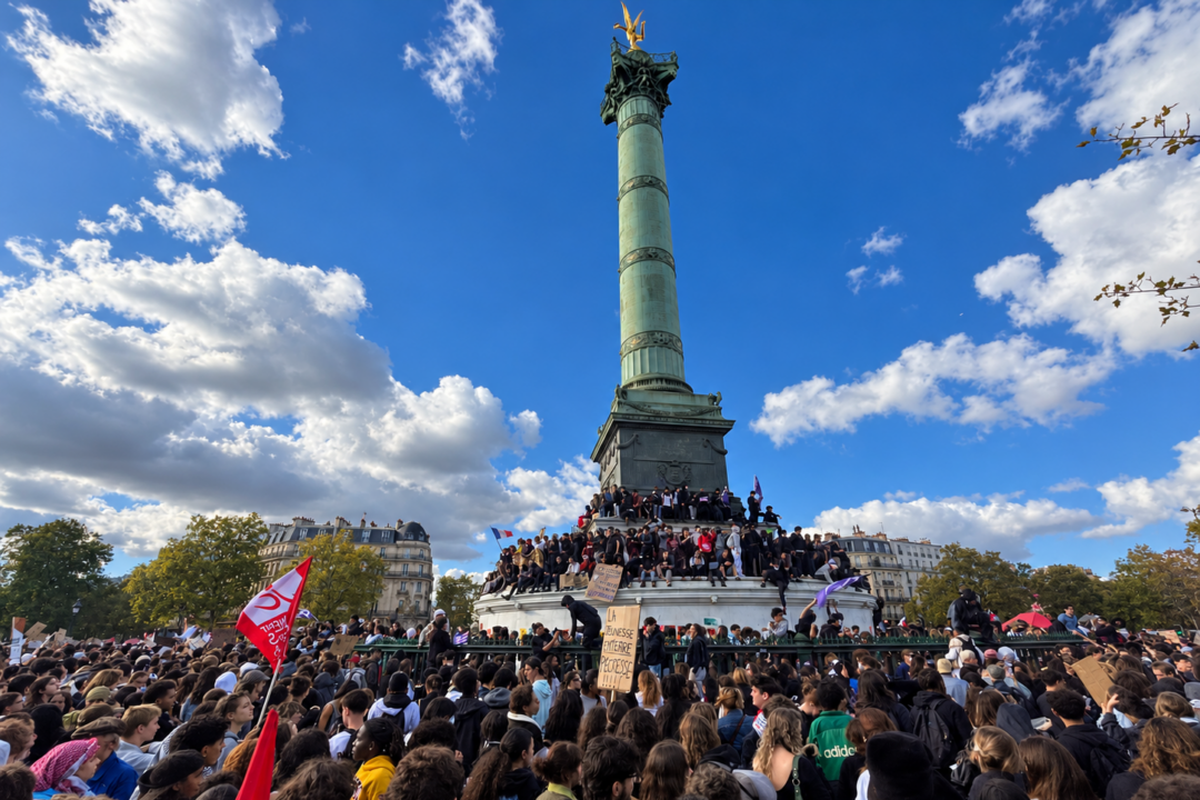 Cover image for ‘We Took the Bastille’: Paris Student Protesters Clash With Police, With the Far Left Claiming the Movement