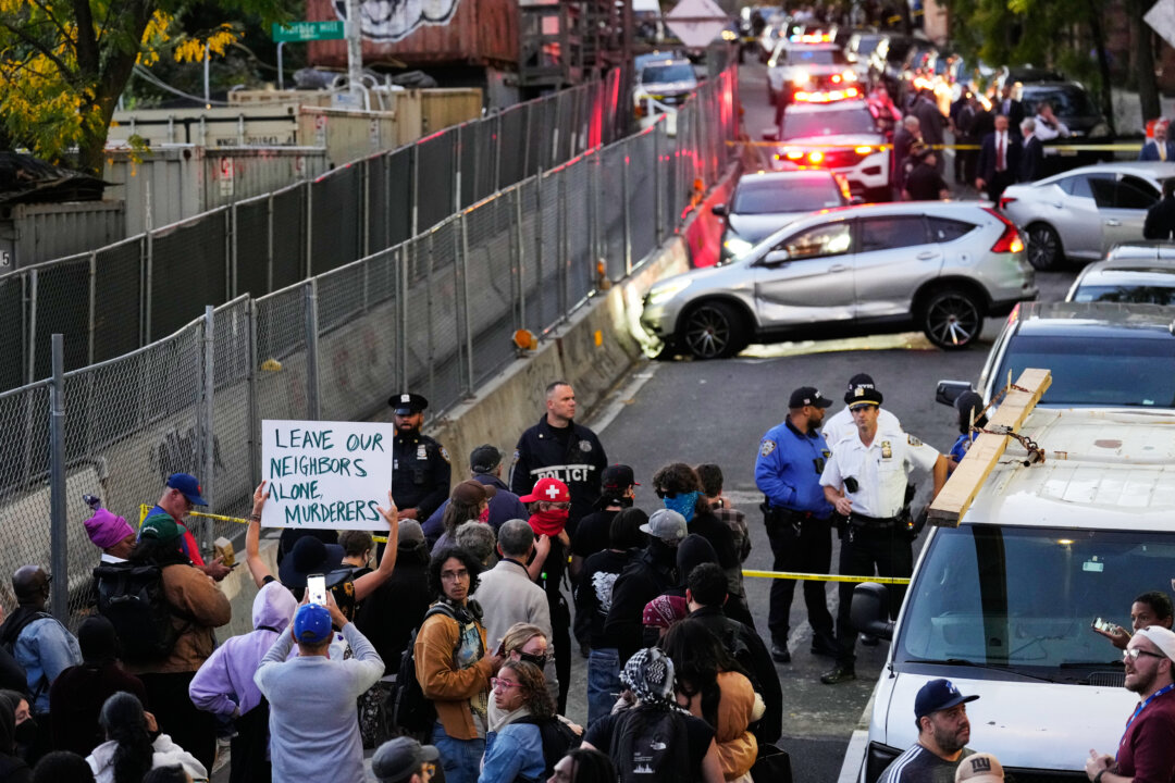 Nearly 15,000 ICE Detainers Not Honored in New York City, DHS Says