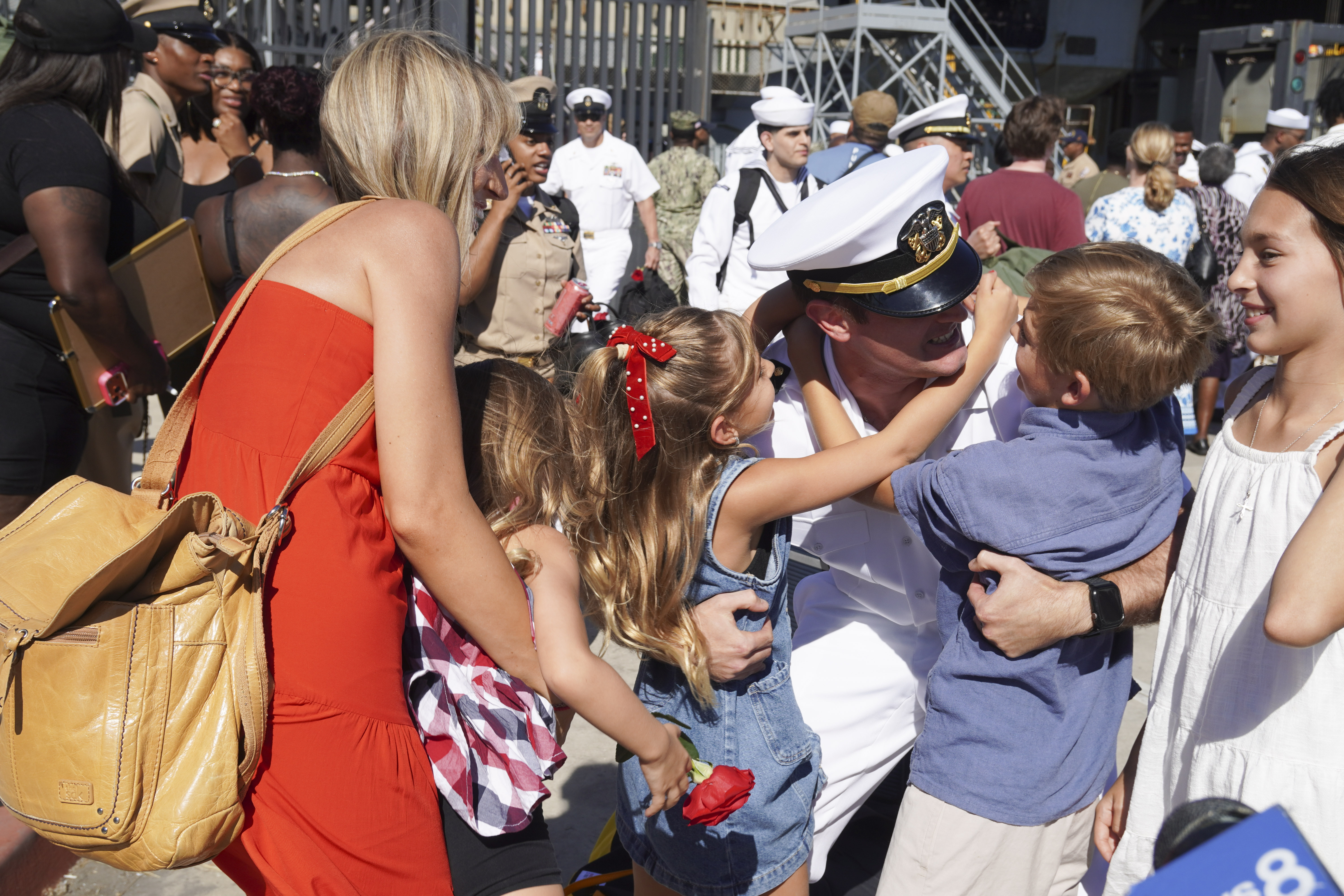USS-Abraham-Lincoln-Return-Brad-Jones-DSC04436-vs