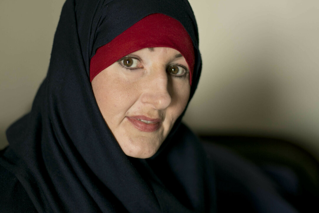 Cover image for BC Woman Who Married ISIS Member Pleads Guilty to Terrorism Offence