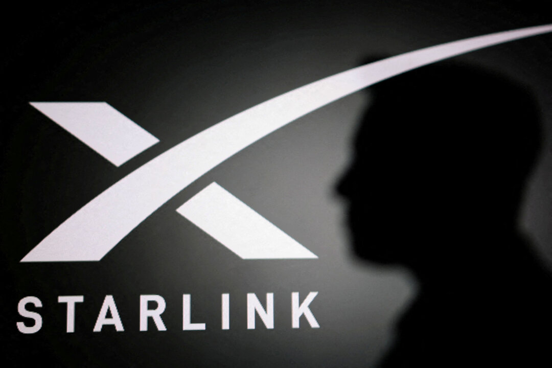 Venezuela President Authorizes SpaceX’s Starlink to Operate in the Country