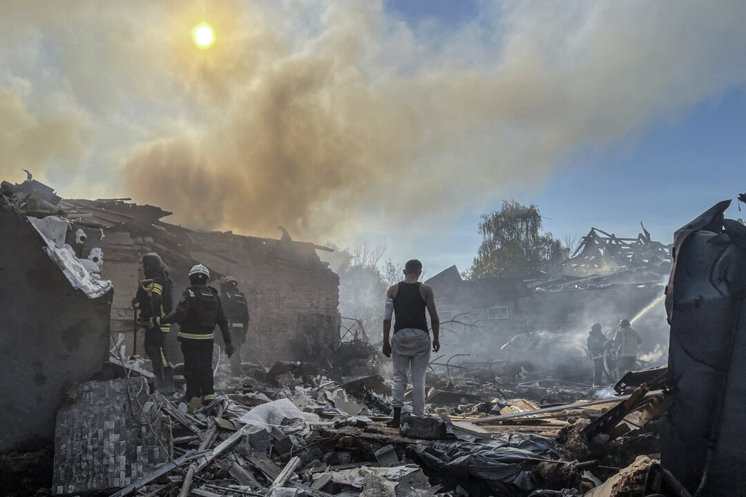 Zelenskyy Says Strikes on Russian Refineries Will Continue If Putin Rejects Energy Ceasefire