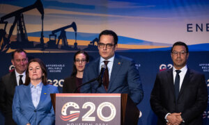 Venezuela Economy Vice President Discusses Economic Recovery