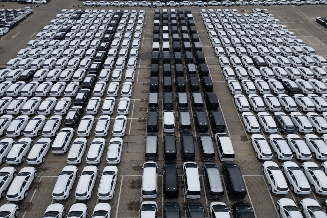 China Cuts EV Export Rebate as Exports Surge