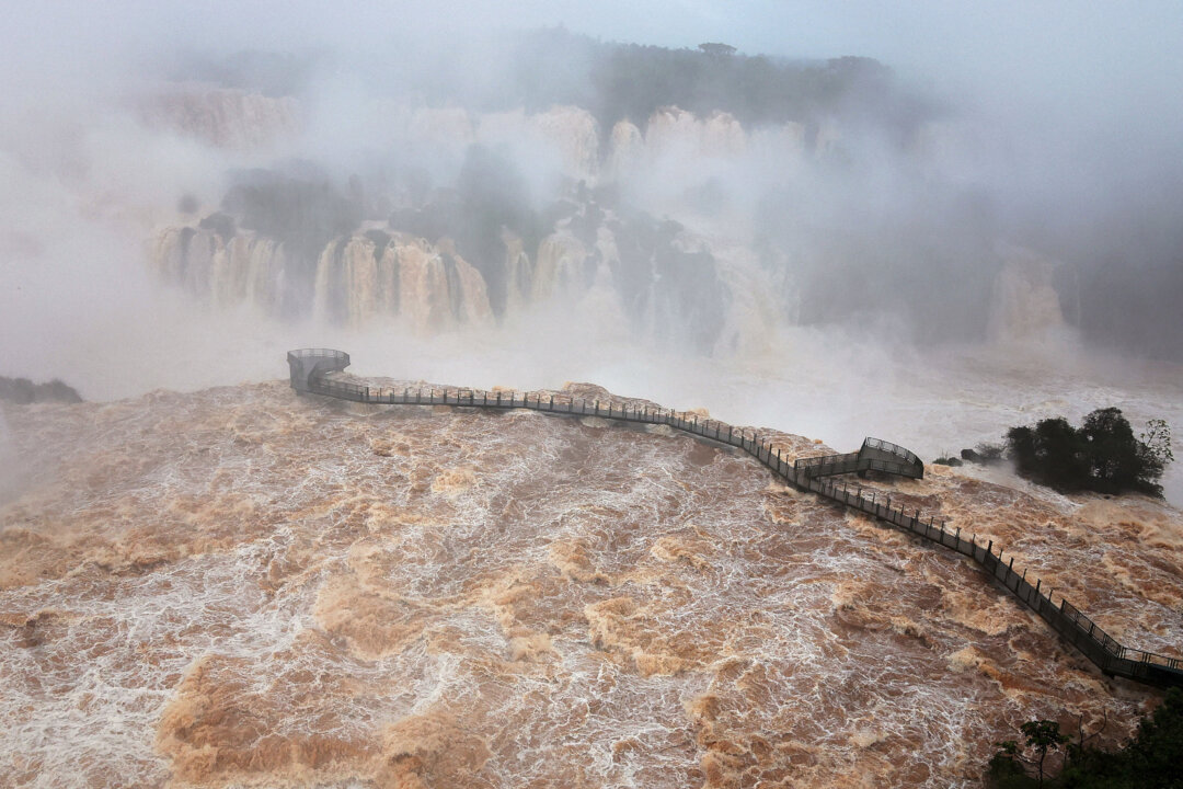 Day in Photos: Iguazu Falls Flooding, Protest in Albania, and a Gaelic Triumph