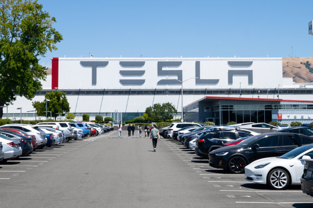 Tesla Debuts Flying Car